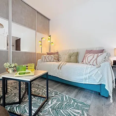 201–2 People Comfort, Terrace-veranda-wifi Appartamento *
