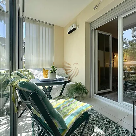201-2 People Comfort, Terrace-veranda-wifi Lägenhet Fréjus