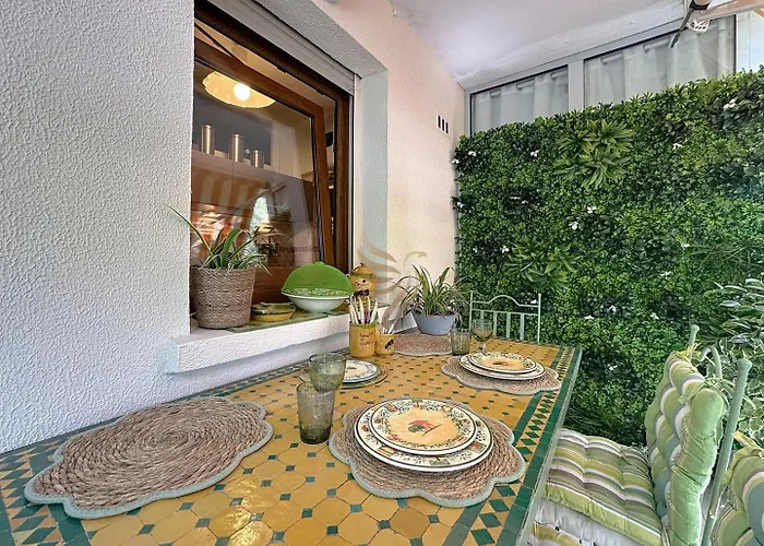 201-2 People Comfort, Terrace-veranda-wifi Fréjus