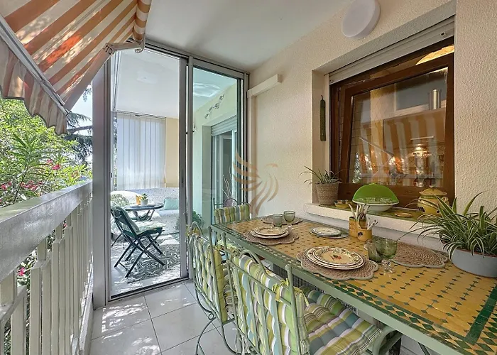 201-2 People Comfort, Terrace-veranda-wifi アパート